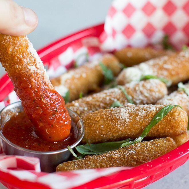 Fried Cheese Sticks (6)